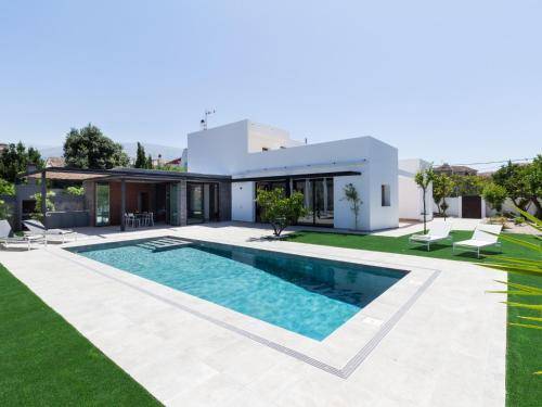 Villa  Pinos del Valle