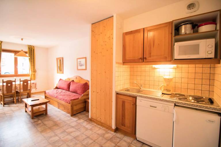 Charming rental apartment with patio | Pets are welcome — photo 3