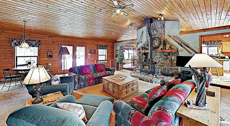 Charming vacation home | Pets are welcome in Breckenridge, CO