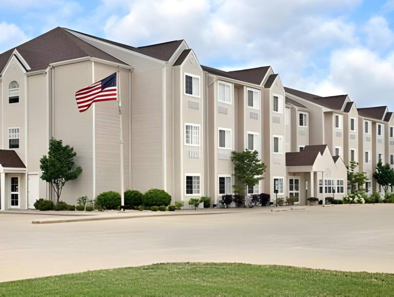 Microtel Inn & Suites by Wyndham Springfield in Springfield, IL