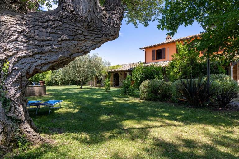 Family-friendly big villa with grill, terrace & yard | Pet-friendly — photo 2