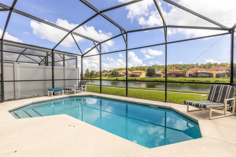 House with pool in Osceola, FL