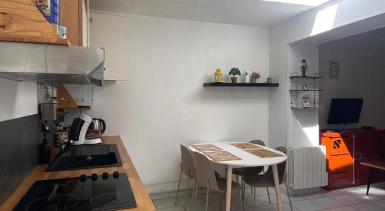 Apartment with 1 room for 5 persons — photo 3