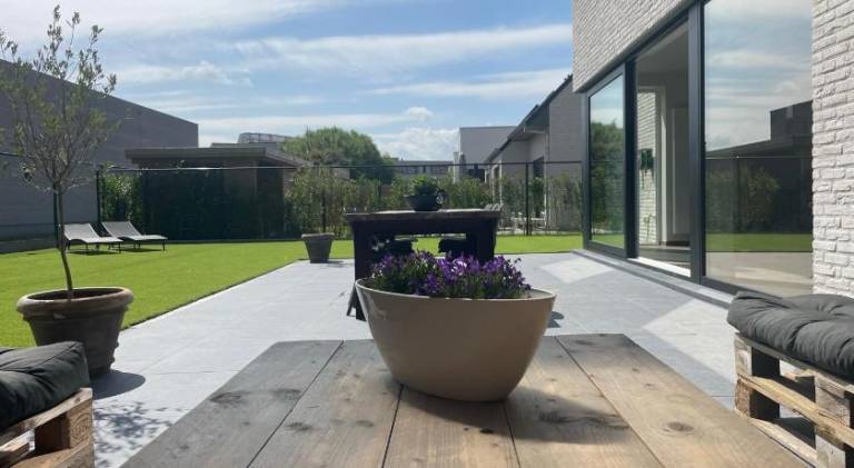Villa with hot tub — photo 4