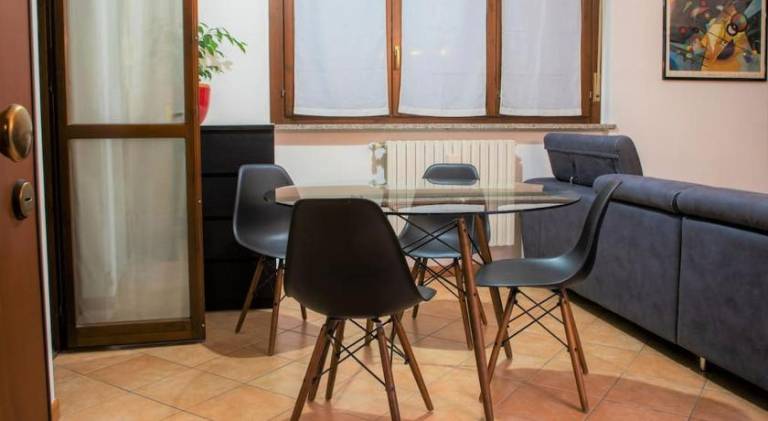 Apartment with 1 room for 4 persons in Turin