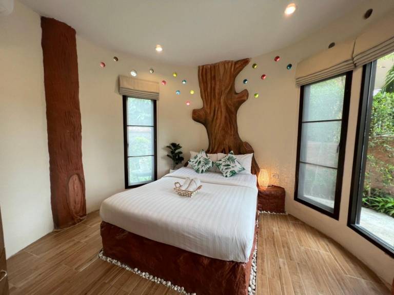 Villa with patio, private pool & grill | Good for workation | Pet-friendly — photo 2