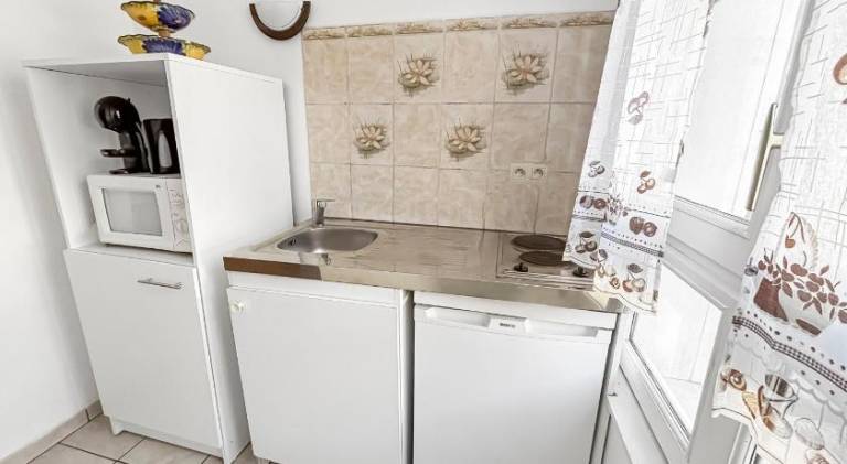 Holiday apartment with 1 room for 4 persons — photo 5