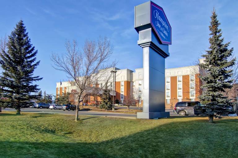 Hampton Inn & Suites by Hilton Calgary-Airport in Calgary, AB
