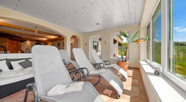 Nice serviced apartment with terrace, sauna & garden | Good for workation | Pets allowed — photo 3