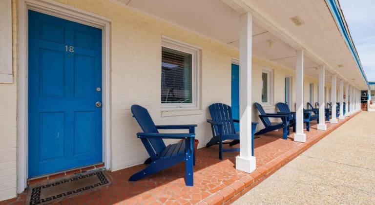Dolphin Oceanfront Motel - Nags Head — photo 5
