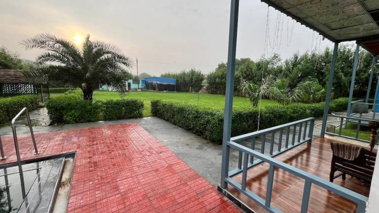 Villa Sakatpur