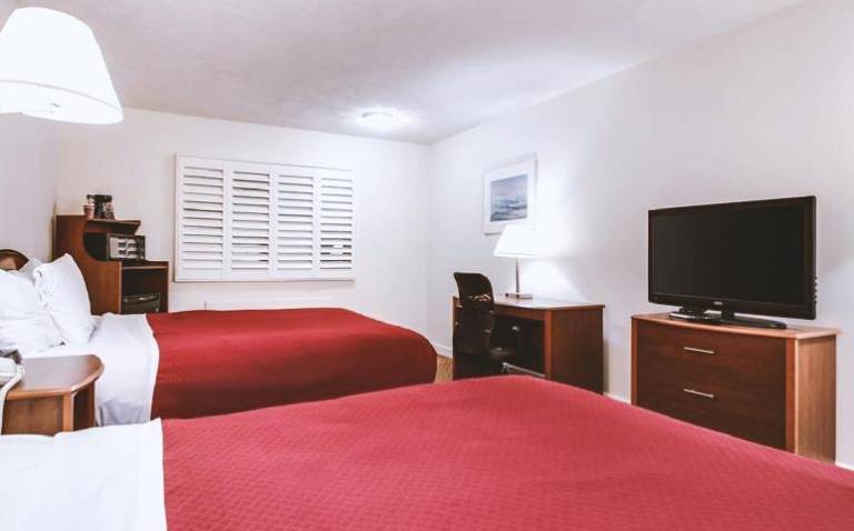 Sky-Palace Inn and Suites McCooK — photo 4