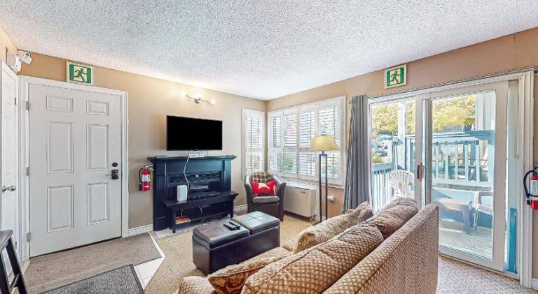 Condo 708 at North Creek Resort in The Blue Mountains, ON