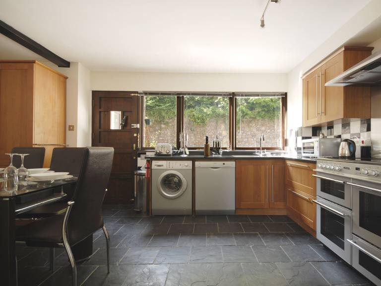 Family-oriented cottage with garden | Pets allowed — photo 4