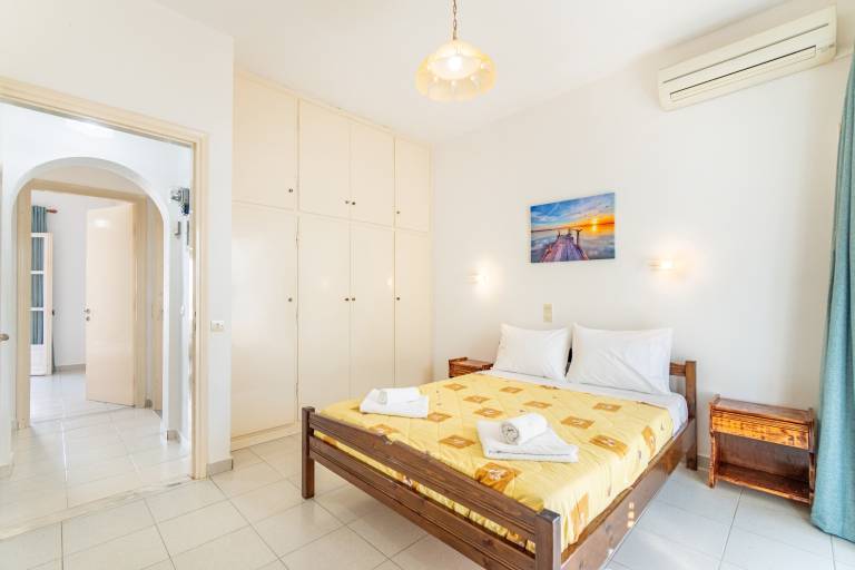 Apartment 'Olivea Apt 1' with Sea View, Wi-Fi and Air Conditioning — photo 5