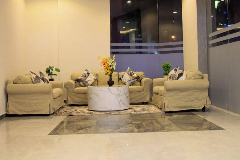 STAR NIGHT FURNISHED APARTMENTS
