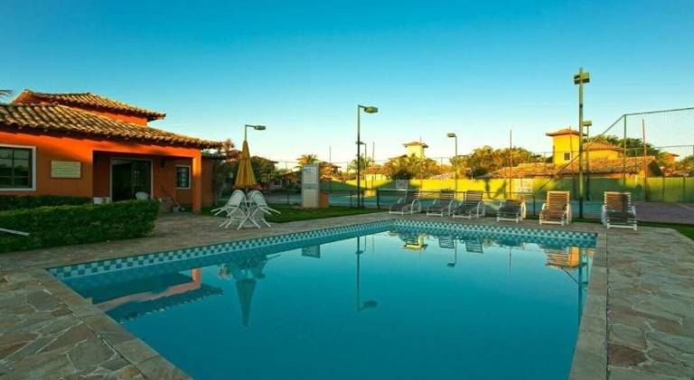 House with pool — photo 5