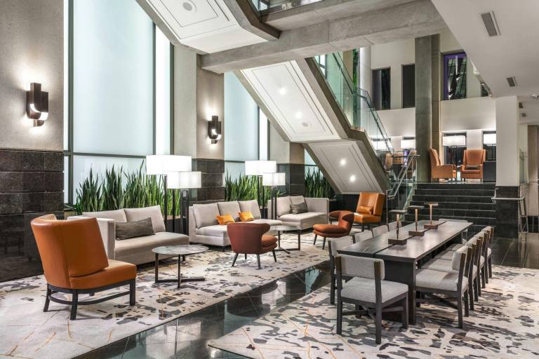 Delta Hotels Vancouver Downtown Suites