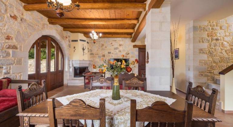 Charming villa with barbecue, private pool & terrace | Pets are welcome — photo 5