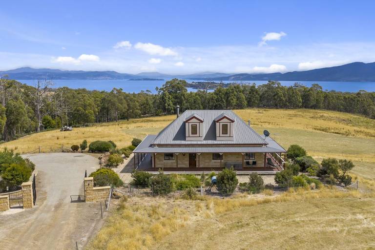 House South Bruny