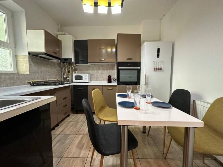 Fully equipped spacious house with terrace, grill & garden | Pets are welcome — photo 3