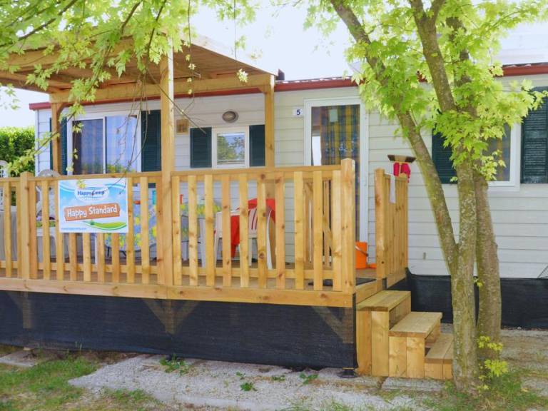 Mobile home with terrace & pool — photo 5
