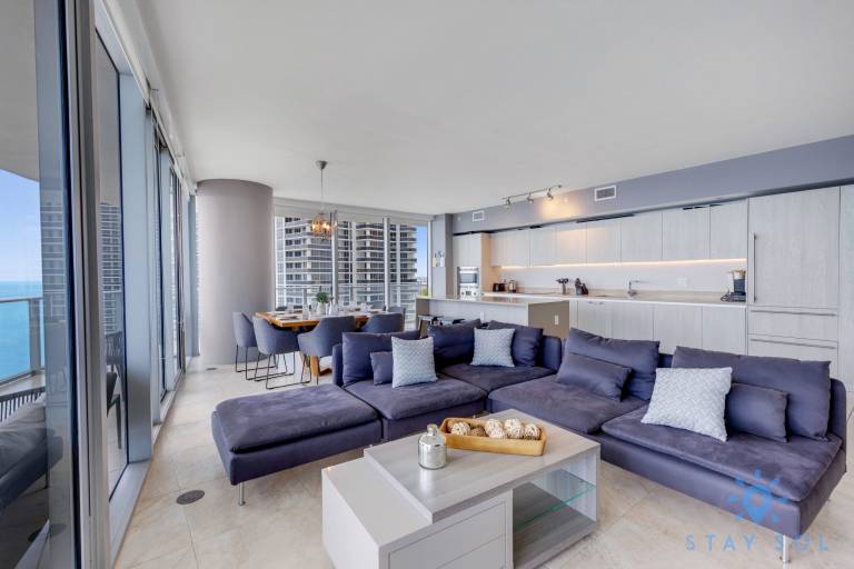 Direct Oceanfront Sky Home w Corner Wraparound — photo 5