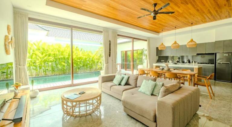 Villa with pool | Pets allowed — photo 2