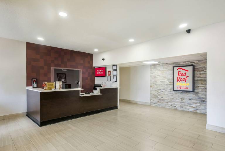 Red Roof PLUS & Suites Savannah – I-95 — photo 2