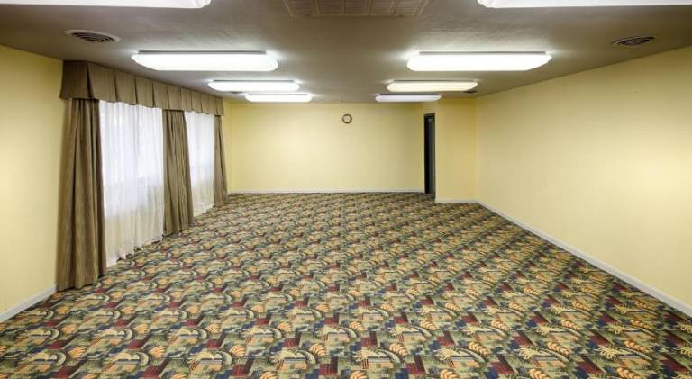 Red Lion Inn and Suites Missoula — photo 4