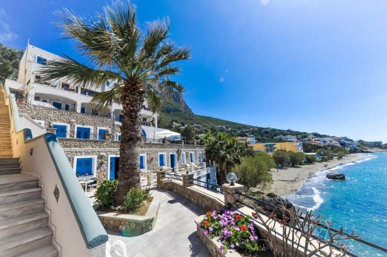 Accommodation  Panormos