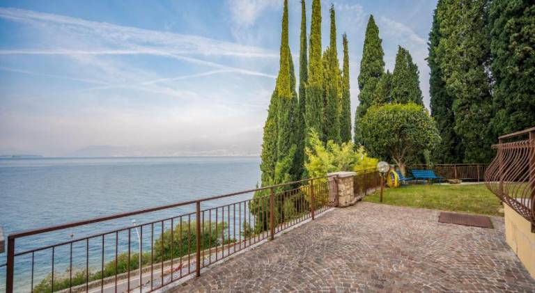 Rental apartment | Pet-friendly in Torri del Benaco