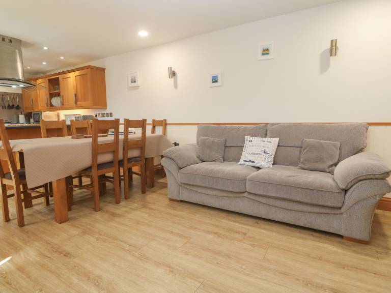 Children-friendly wonderful cottage with grill & yard | Beach view | Pet-friendly — photo 3