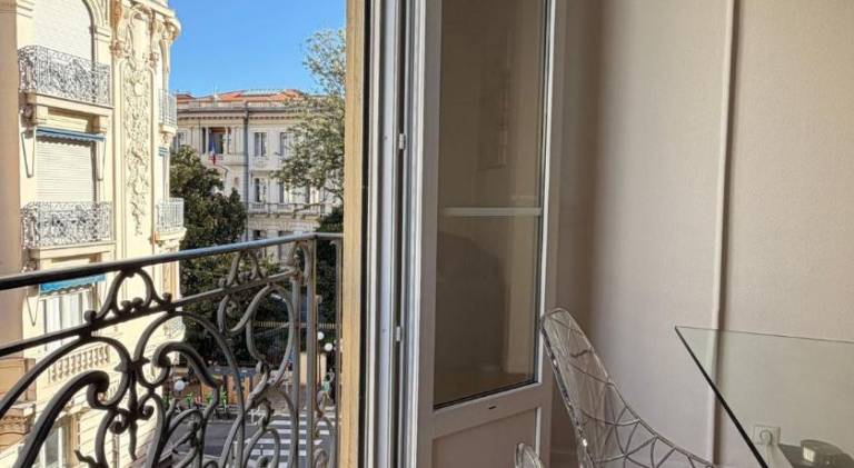 Holiday apartment | Next to Place Masséna | Beach nearby | Pets allowed — photo 2