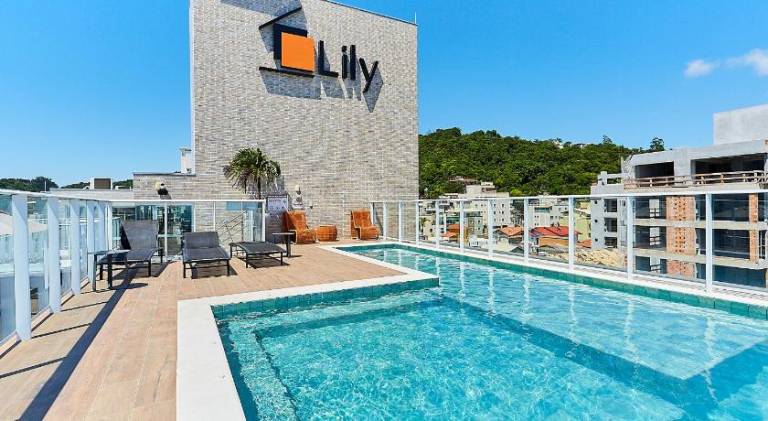 Charming apartment with pool | Next to the beach | Pet-friendly in Bombinhas