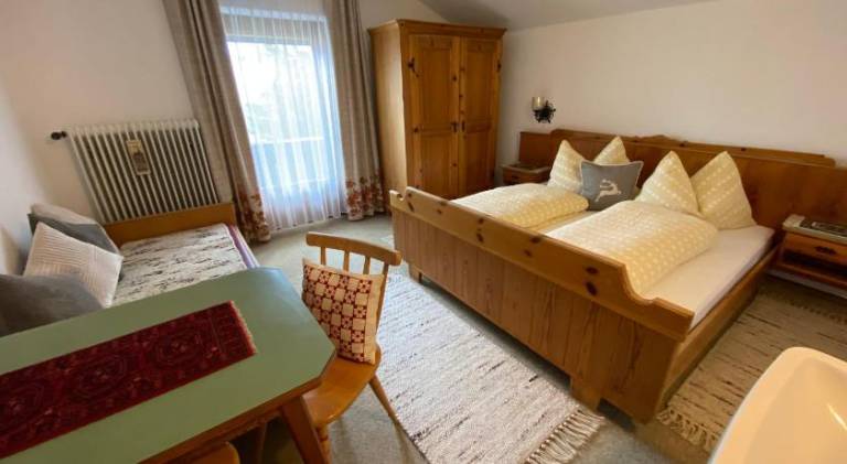 Chalet with 4 rooms for 9 persons — photo 2
