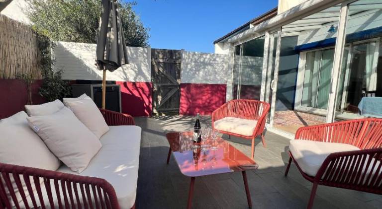 Vacation home with patio & barbecue in Biarritz