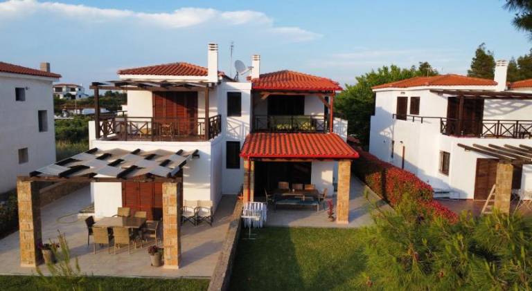 House with yard, BBQ & terrace | Pets are welcome — photo 5