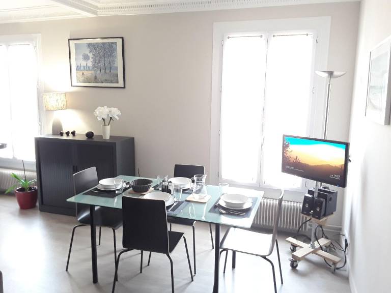 Wohnung mit Parkplatz Quartier Charonne