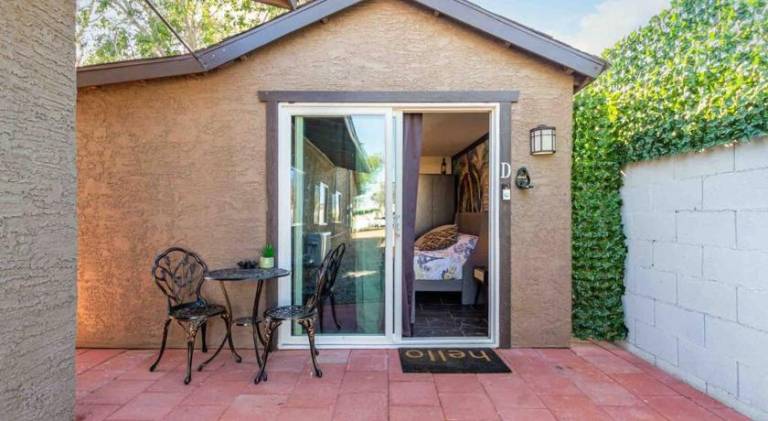Charming holiday apartment | Pet-friendly in Phoenix, AZ