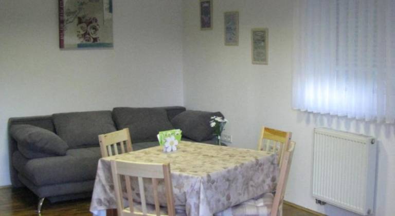 Apartma Pobrežje