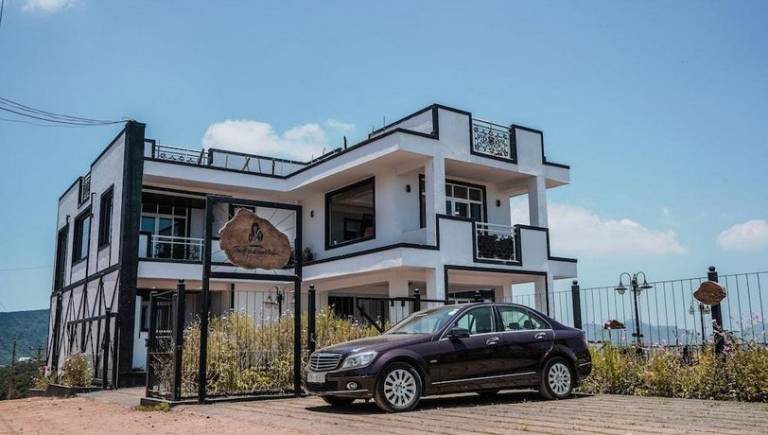 House  Meepilimana
