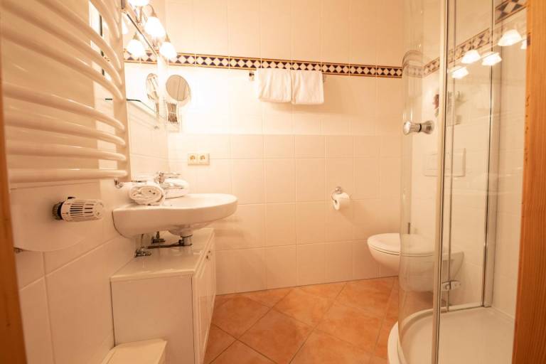 Cozy holiday apartment "Enzian" in the beautiful Zugspitz village Grainau — photo 3