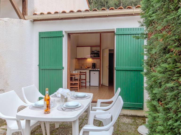 Nice house with patio & pool | Pets allowed — photo 3
