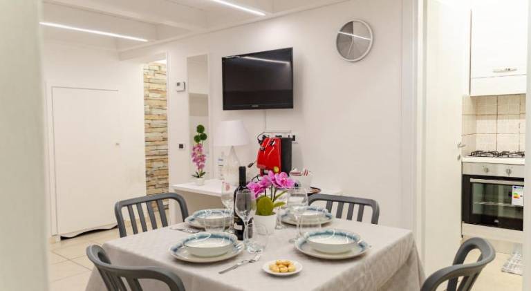 Apartment with 1 room for 4 persons — photo 3