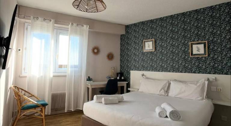 Logis Hotel de la Bruyere — photo 2