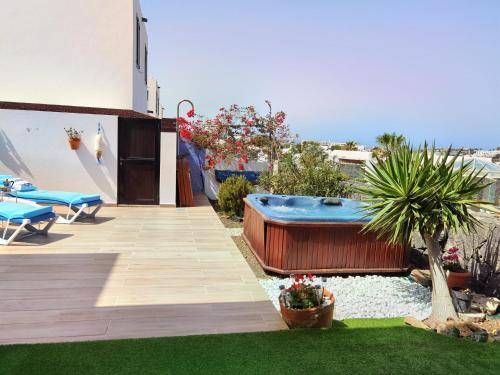 House Playa Blanca