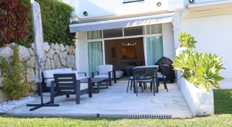 Fully equipped villa with patio, yard & barbeque | Pets allowed in Marbella