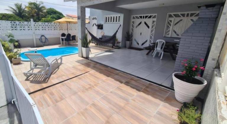 Vacation home with pool in Aracaju