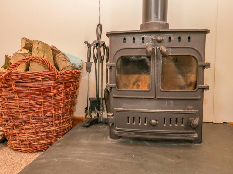 Family-oriented pleasant cottage with terrace, garden & BBQ | Beach view | Dogs allowed — photo 5